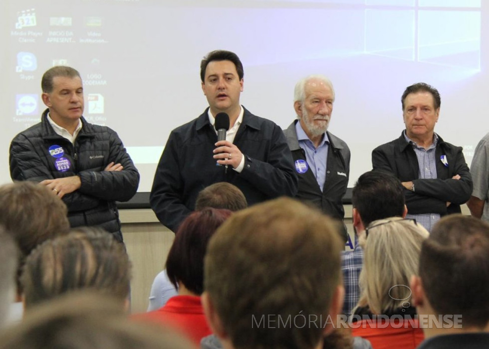 || Candidatos Ratinho Júnior e Evandro Roman visitando a cidade de Marechal Cândido Rondon, em setembro de 2018.
Imagem: Acervo O Presente - FOTO 15 -