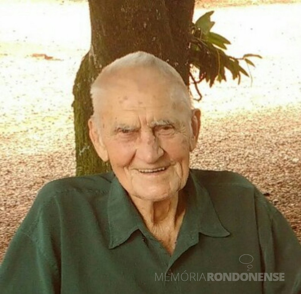 || Pioneiro pioneiro Ernesto Viteck falecido em 05 de novembro de 2017.
Imagem: Acervo da família - FOTO 20 -