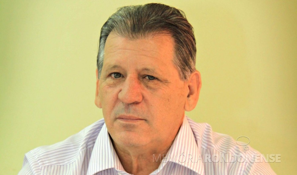 || Deputado federal Dilceu Sperafico anunciando como novo chefe da Casa Civil do Governo do Paraná, em abril de 2018.
Imagem: Acervo Jornal do Oeste - FOTO 10 - 