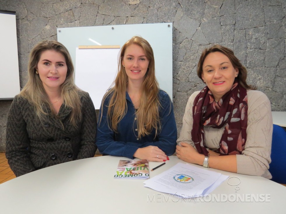 || Gestoras do projeto Universidade da Criança:  Aline Juliane Bruening, Angelica Cristina Henicke e Marta Schumacher, da esquerda à direita. 
Imagem: Acervo O Presente - FOTO 11 - 