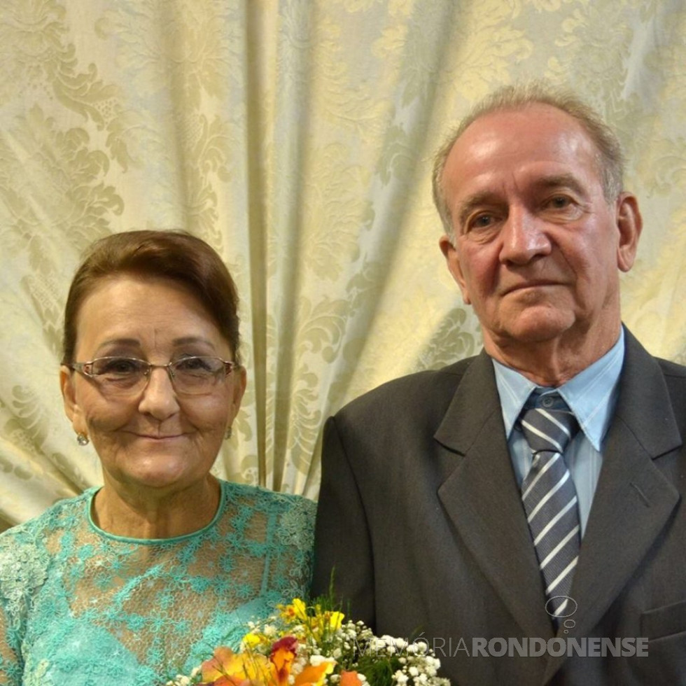 || Casal de pioneiros Alberto Hass e Norma Nienow que comemorou