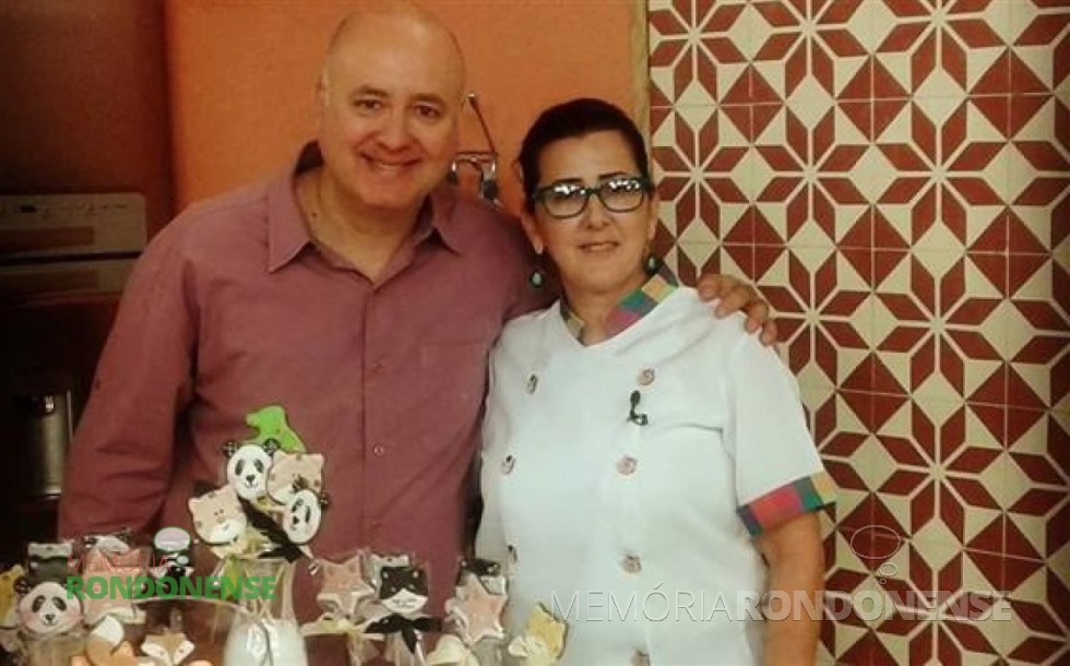 || Rondonense cookie designer Fátima Maciel com o apresentador Daniel Bork, do espaço culinário do programa 