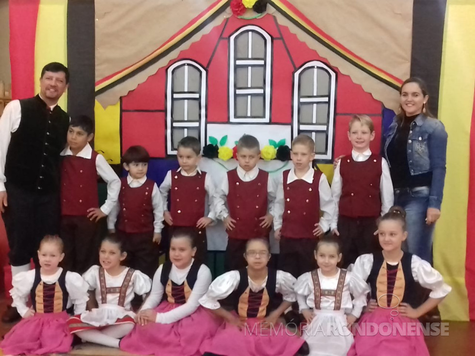 || Grupo Folclórico