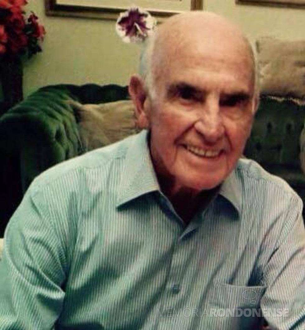 || Jornalista curitibano Pedro Washington, falecido em maio de 2015.
Imagem: Acervo Família - FOTO 12 -