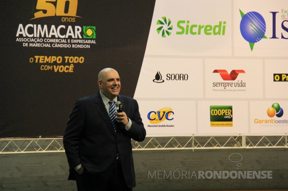 || Maurício Louzada em sua palestra em Marechal Cândido Rondon, em setembro de 2018. 
Imagem: Acervo O Presente - Crédito: Promove - FOTO 17  - 