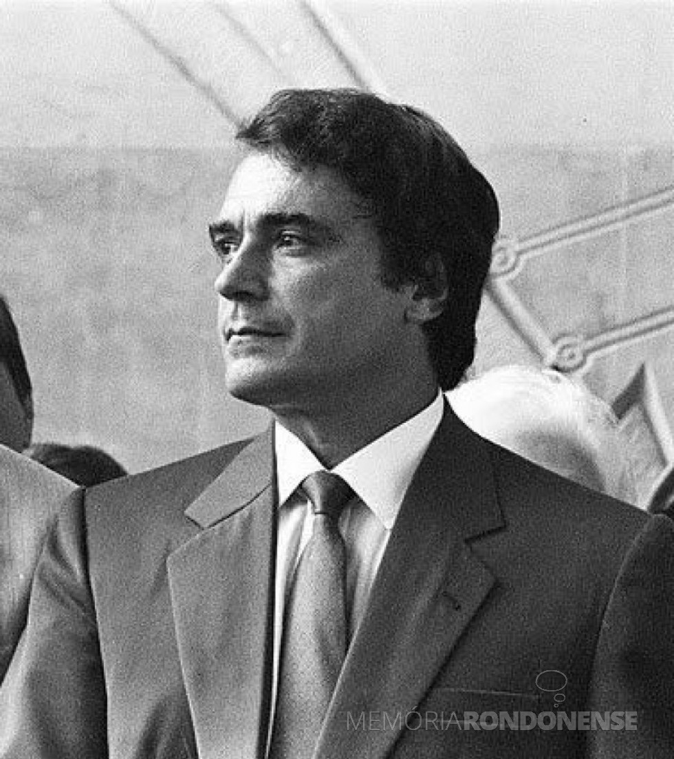 || Governador Álvaro Dias que criou a Universidade  Estadual do Oeste do Paraná - Unioeste, em dezembro de 1985.
Imagem: Acervo Memória Rondonense