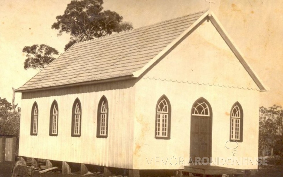 || Primeira igreja da Comunidade Luterana Cristo completamente demolida em 07 de abril de 1970. Imagem: Acervo Família Seyboth - FOTO 4 -