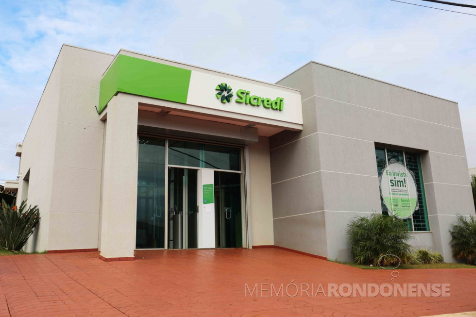 || Novo visual da agência da Sicredi PR/SP, em São José das Palmeiras, inaugurado em junho de 2018. 
Imagem: Acervo Sicredi Aliança PR/SP - FOTO 12 -