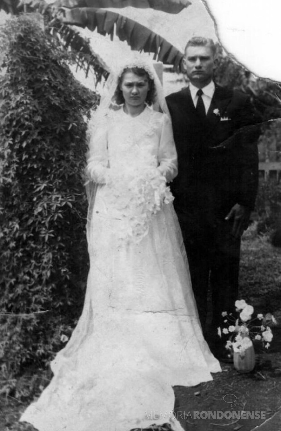 || A pioneira Herta Hedwig Weimann, falecida em 13 de fevereiro de 1998, no dia de seu casamento com Armin Lindner, em 19 de março de 1955, na então General Rondon.
Acervo: Claúdio e Mercei Lindner - FOTO 3 - 