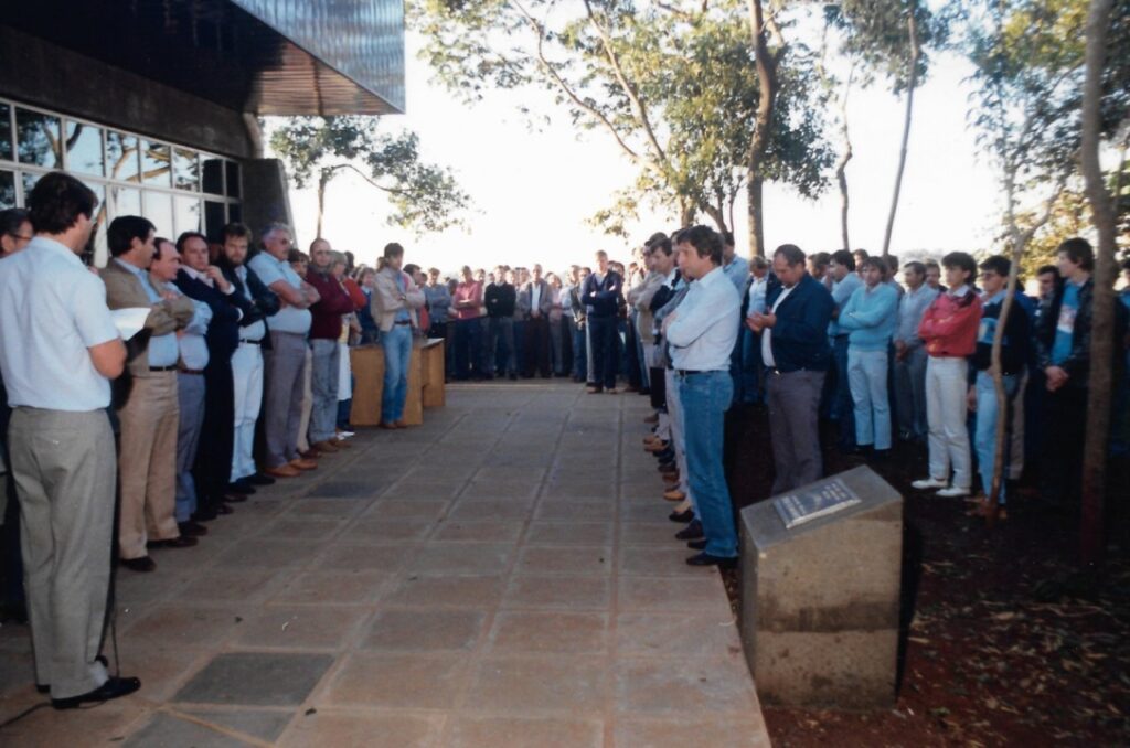 || Solenidade inauguração do novo centro administrativo da Copagril, em agosto de 1988.
Imagem: Acervo Comunicação Copagril - FOTO 19 -