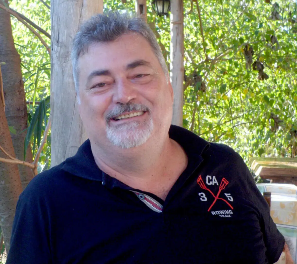 || Engenheiro civil Vitor Giacabbo, eleito 1º presidente da Associação Regional de Engenheiros e Arquitetos de Marechal Cândido Rondon, em agosto de 1988.
Imagem: Acervo O Presente - FOTO 12 -