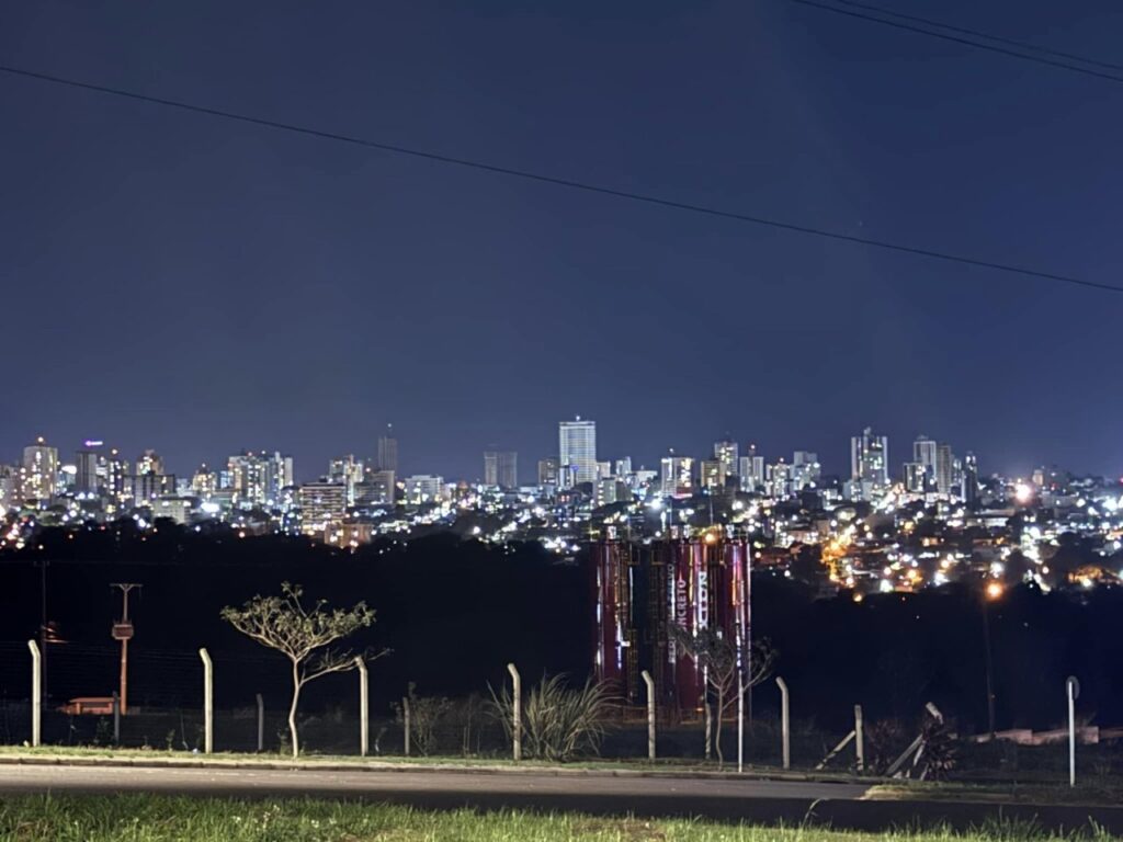 || Começo da noite na cidade de Cascavel, em 06 de agosto de 2024.
Imagem: Acervo e crédito de Ailton Santos / Tarobá Cascavel / Facebook - FOTO 29 -