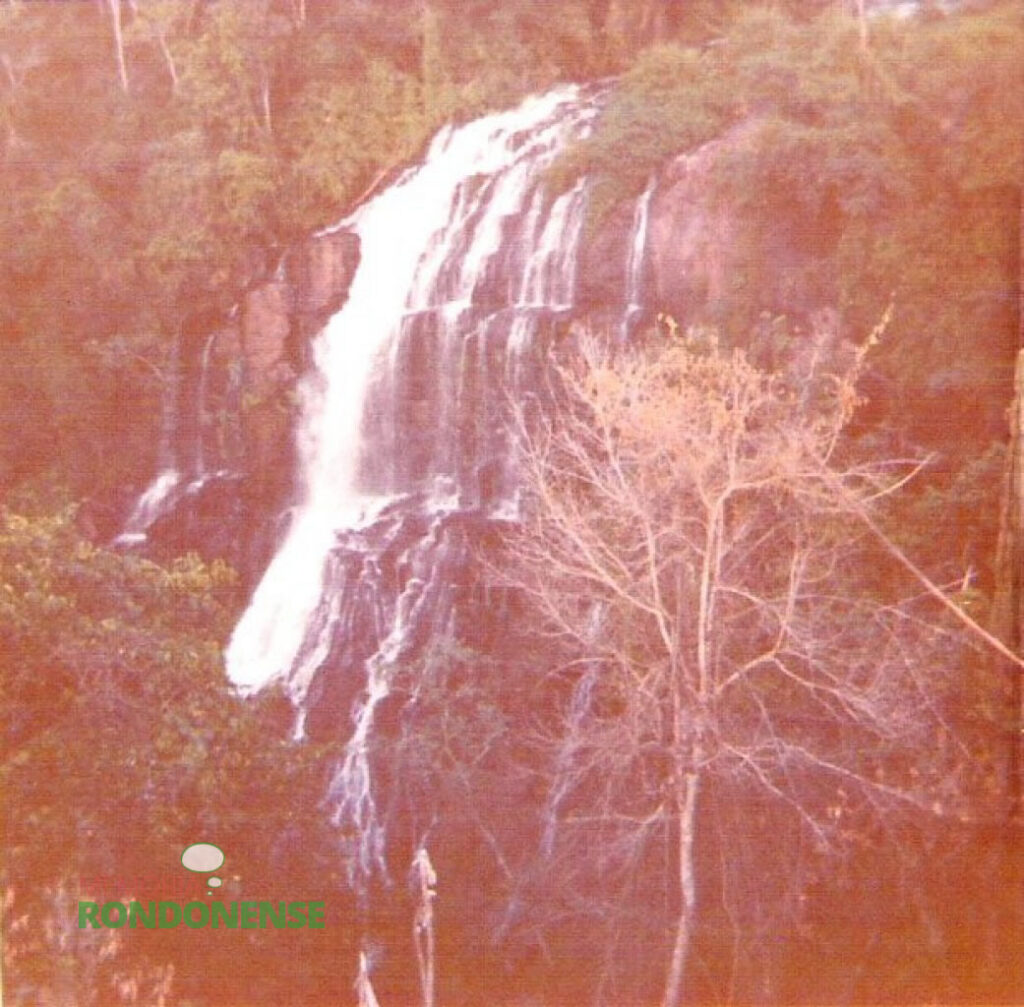 Cachoeira do Rio Felicidade, na foz junto ao Rio Paraná, antes da formação do reservatório da Itaipú, na década de 1970
Imagem: Acervo Familia Seyboth