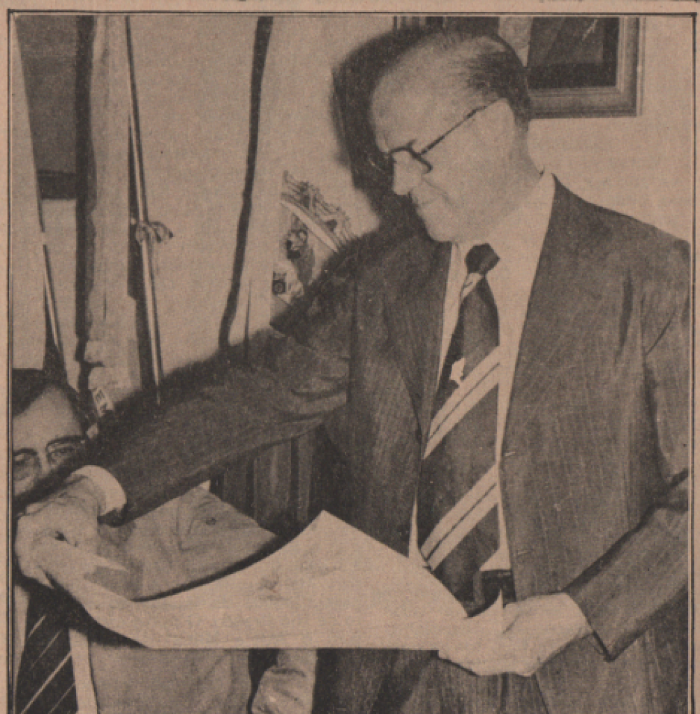 || Noel Lôbo Guimarães, secretário de Estado do Interior do Paraná, agraciado com o título de cidadão honorário de Marechal Cândido Rondon, em agosto de 1978.
Imagem: Acervo Projeto Memória Rondonense/Família Ariovaldo Luiz Bier - FOTO 7 -