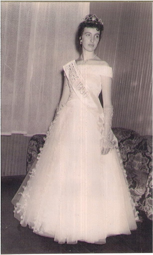 || Weda Anschau,  eleita rainha da "Capital do Oeste" (Toledo), em outubro de 1956.
Imagem: Acervo Edith Poniewass (Curitiba) - FOTO 6 -
