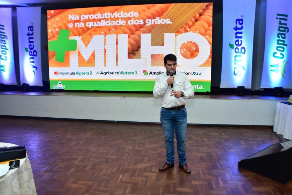 || Rodolfo Bonfim dos Santos, representante da Syngenta na premiação do Grano Top Milho 2018. 
Imagem: Acervo Comunicação Copagril - Crédito: Marcelo LeobetT - FOTO 18 -