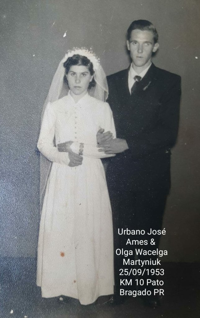 || Jovens Olga Wacelga Martiniuk e Urbano José Ames que casaram-se em setembro de 1953.
Imagem: Acervo Paulo Beato Ames - FOTO 6 -