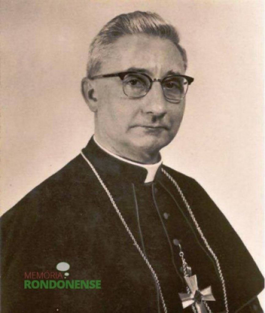 || D. Frederico Helmel, bispo da diocese de Guarapuava, que participou do tríduo da Matriza Católica Sagrado Coração de Jesus, no Clube Aliança, em comemoração ao 10º aniversário da diocese de Toledo, em agosto de 
Imagem: Acervo Diocese de Guarapuava - FOTO 15 -