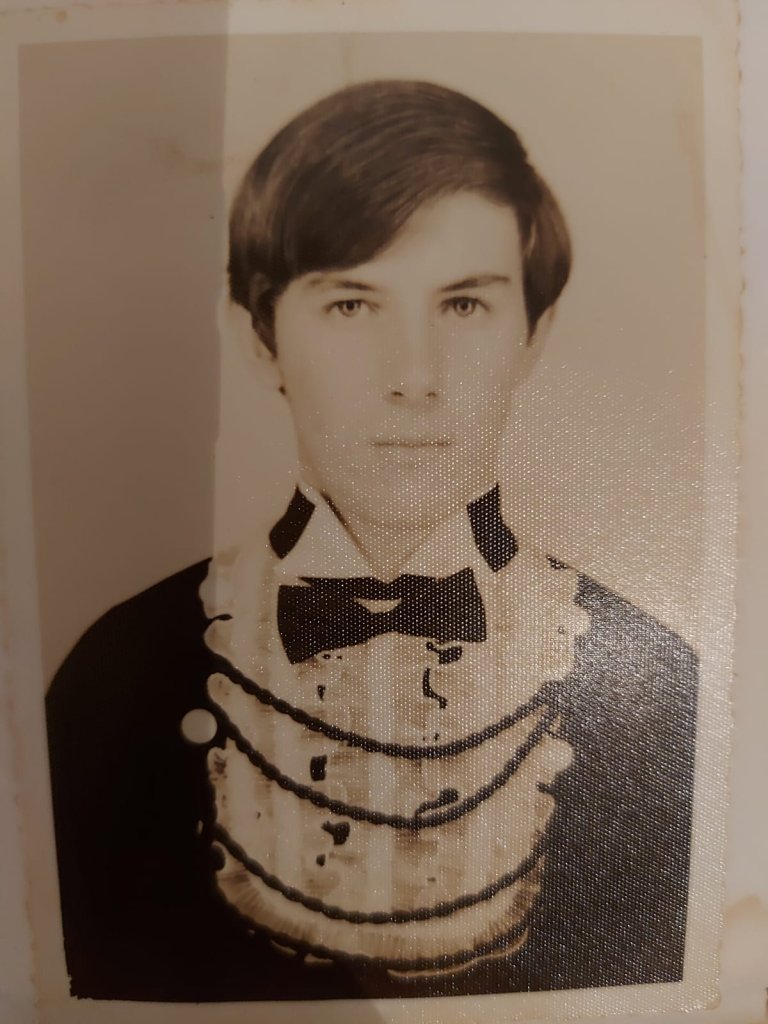 || Atleta Elvio Frey, do então distrito rondonense de Mercedes, homenageado com a designação de seu nome para o Ginásio de Esportes local, em agosto de 1988.
Imagem: Acervo Projeto Memória Rondonense - FOTO 9 -