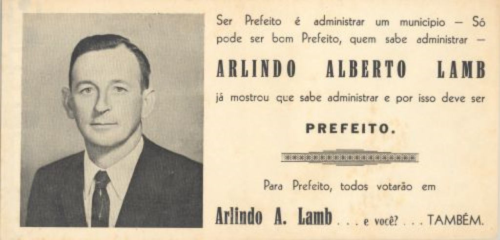 || "Santinho" (alusão aos santinhos (imagens de santos distribuídos pela Igreja Católica), da candidatura de Arlindo Alberto Lamb, em outubro de 1961.
Imagem: Acervo Projeto Memória Rondonense - FOTO 2 -