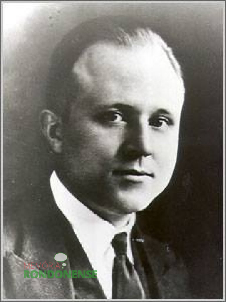 Henry Giessenbier Júnior – 1892-1935. Apesar de sua curta vivência, morreu aos 43 anos, acometido de doença incurável na época.
Entre as muitas lições que legou a humanidade, está sua prova dos momentos difíceis que viveu: “A fé em Deus dá sentido e propósito a vida humana”. 
Imagem: Acervo e pesquisa jci