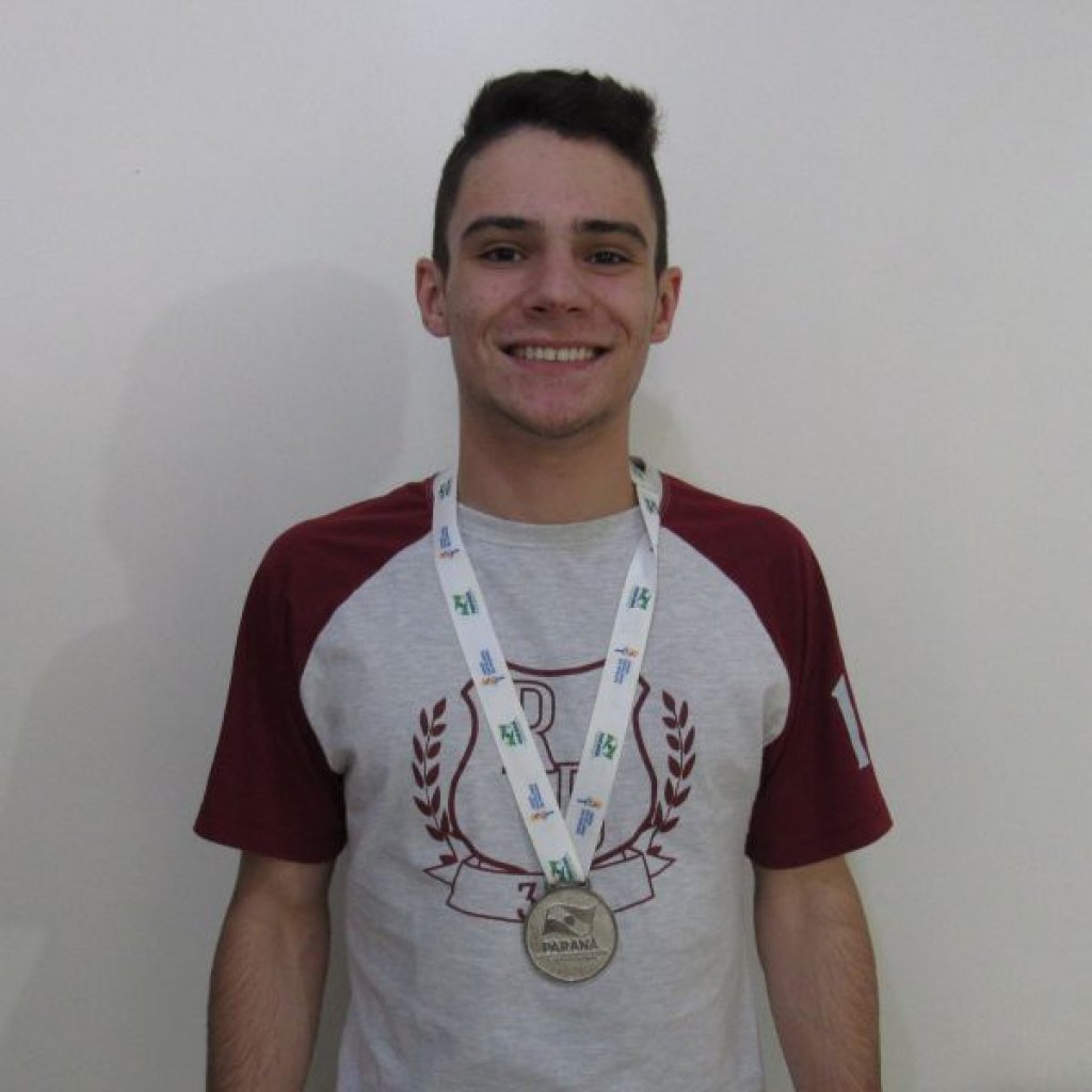 || Judoca Gabriel Bombardelli vice campeão do Paraná na categoria até 66 quilos, nos Jogos Escolares do Paraná, em agosto de 2017.
Imagem: Acervo Olho na Bola - FOTO 13 -