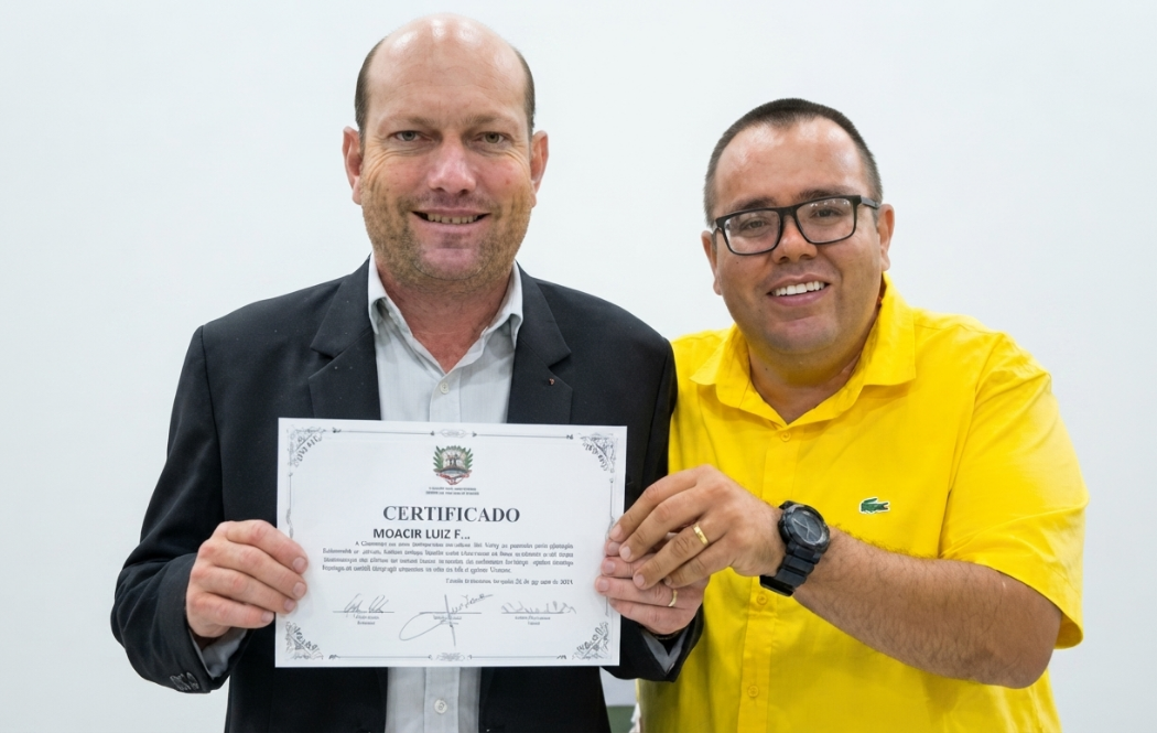 Jornalista Márcio Cerny é homenageado pelo Poder Legislativo de Marechal Rondon